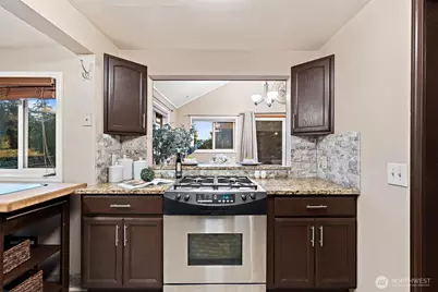1228 S Lake Stickney Drive, Lynnwood, WA 98087 - Photo 14