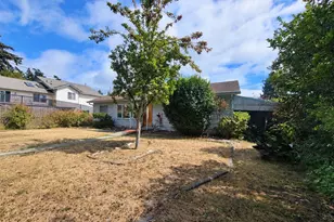 3460 Forest Dr NE, Bremerton, WA 98310 - Photo 2