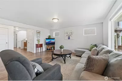 7142 42nd Place NE, Marysville, WA 98270 - Photo 4