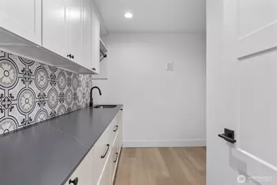 11054 2nd Avenue NW, Seattle, WA 98177 - Photo 22