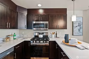 414 NE 73rd St, Seattle, WA 98115 - Photo 8
