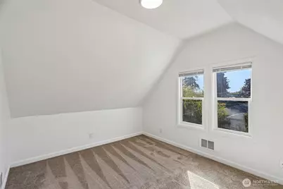 6558 16th Avenue NW, Seattle, WA 98117 - Photo 18