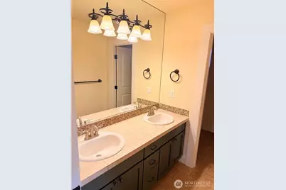 1601 Lyons Avenue NE, Renton, WA 98059 - Photo 10