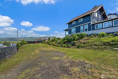 716 First Street W, South Bend, WA 98586 - Photo 32