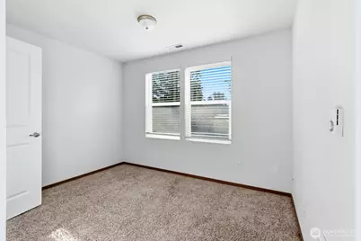 2111 Chesney Road E, Parkland, WA 98445 - Photo 18