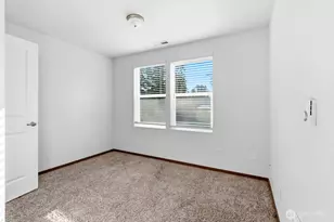 2111 Chesney Rd E, Parkland, WA 98445 - Photo 18