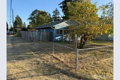 4802 S American Lake Boulevard, Tacoma, WA 98409 - Photo 8