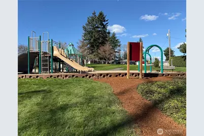 12502 SE 73rd Place, Newcastle, WA 98056 - Photo 38