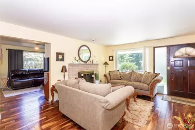 3012 100th Drive SE, Lake Stevens, WA 98258 - Photo 2