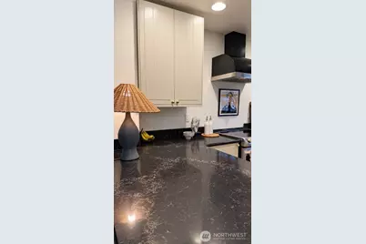 3619 22nd Avenue W #B, Seattle, WA 98199 - Photo 8