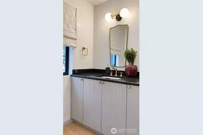 3619 22nd Avenue W #B, Seattle, WA 98199 - Photo 14