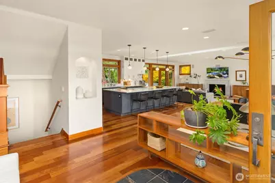 4397 Point White Drive NE, Bainbridge Island, WA 98110 - Photo 4