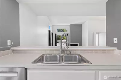 7525 Old Redmond Road #403, Redmond, WA 98052 - Photo 10
