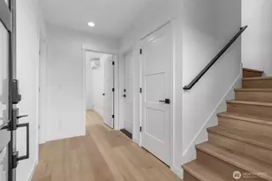 11050 2nd Ave NW, Seattle, WA 98177 - Photo 2
