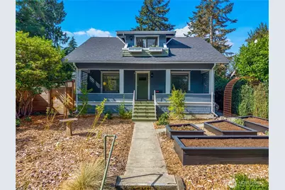4023 47th Avenue SW, Seattle, WA 98116 - Photo 2