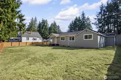 7425 McDougall Avenue, Everett, WA 98203 - Photo 2