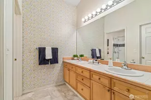 18555 NE 57th St, Redmond, WA 98052 - Photo 20