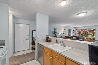 163 Etruria Street, Seattle, WA 98109 - Photo 14