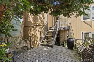 163 Etruria St, Seattle, WA 98109 - Photo 2