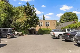 163 Etruria St, Seattle, WA 98109 - Photo 30
