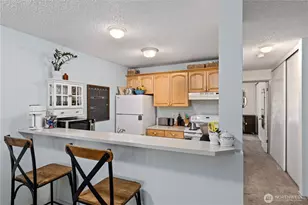 163 Etruria St, Seattle, WA 98109 - Photo 10