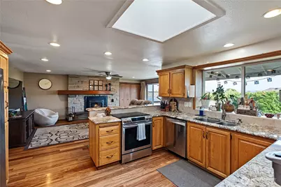 8203 Woodland Avenue E, Puyallup, WA 98371 - Photo 18