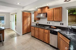 14516 37th Ave NE, Lake Forest Park, WA 98155 - Photo 10