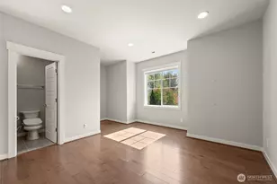 9818 NE 162nd St, Bothell, WA 98011 - Photo 22