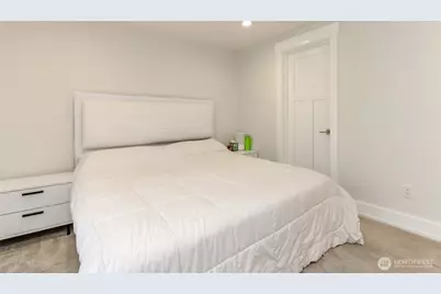 2000 NE 27th Street, Renton, WA 98056 - Photo 30