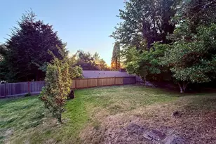 2000 NE 27th St, Renton, WA 98056 - Photo 38
