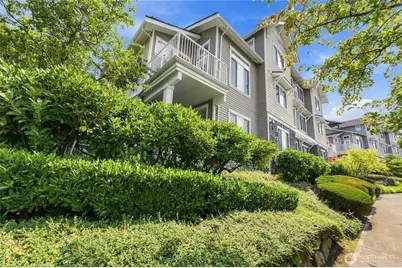 1601 NE Katsura Street #101, Issaquah, WA 98029 - Photo 1