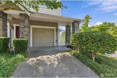 1601 NE Katsura Street #101, Issaquah, WA 98029 - Photo 4