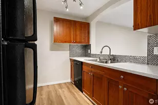 13367 Ambaum Blvd SW, Burien, WA 98146 - Photo 10