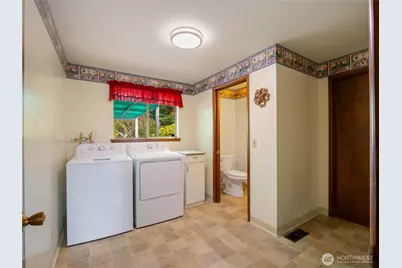 2404 S 360th Street, Federal Way, WA 98003 - Photo 22