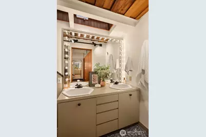 13347 12th Avenue NE, Seattle, WA 98125 - Photo 20