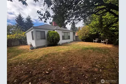 10131 3rd Avenue NW #A, Seattle, WA 98177 - Photo 2