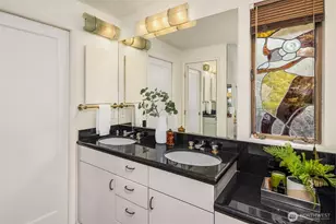 2583 Magnolia Blvd W, Seattle, WA 98199 - Photo 22