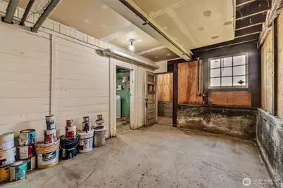 700 Warren Avenue N, Seattle, WA 98109 - Photo 30