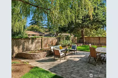 8015 42nd Avenue NE, Seattle, WA 98115 - Photo 8