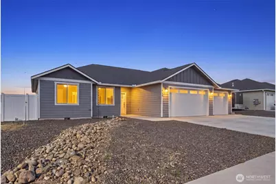 913 6th Avenue NE, Ephrata, WA 98823 - Photo 1