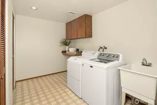 11925 73rd Pl NE, Kirkland, WA 98034 - Photo 32