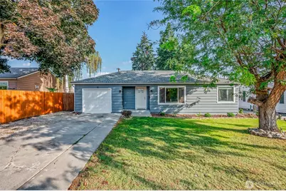 1126 8th Street, Wenatchee, WA 98801 - Photo 2
