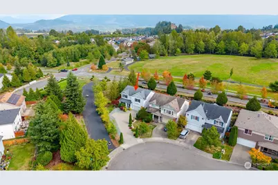 824 Pyramid Peak Place, Mount Vernon, WA 98273 - Photo 2