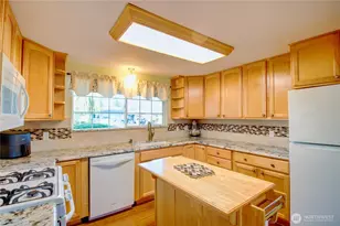 815 Evans Dr, Sedro Woolley, WA 98284 - Photo 8