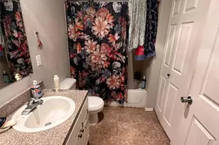 801 Rainier Ave N, Renton, WA 98057 - Photo 8