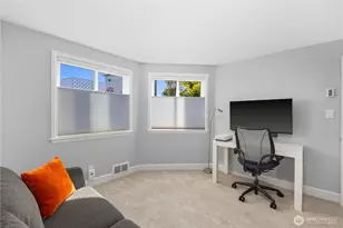 7111 Linden Ave N, Seattle, WA 98103 - Photo 26