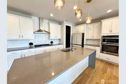 12916 136th Place NE, Kirkland, WA 98034 - Photo 10