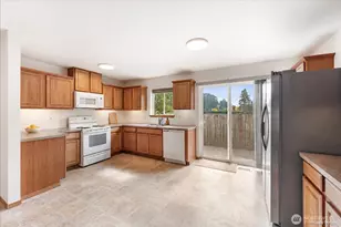 5731 Arcarro Ct SE, Lacey, WA 98503 - Photo 10