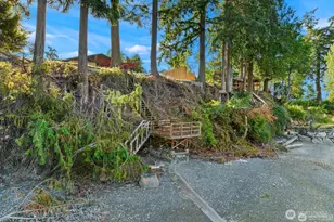 16468 Thorpe Rd NE, Poulsbo, WA 98370 - Photo 12