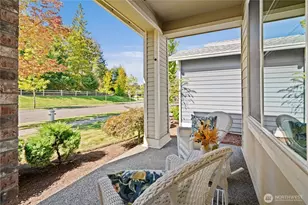 14509 Knoll Park Dr E, Bonney Lake, WA 98391 - Photo 2